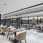 מלון Radisson Aliaga