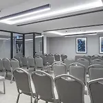 מלון Radisson Aliaga