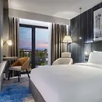 מלון Radisson Aliaga