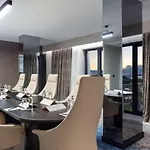 מלון Radisson Aliaga 5*