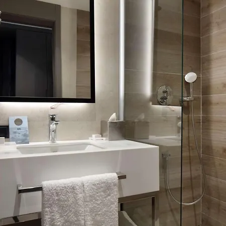 Отель Radisson Aliaga