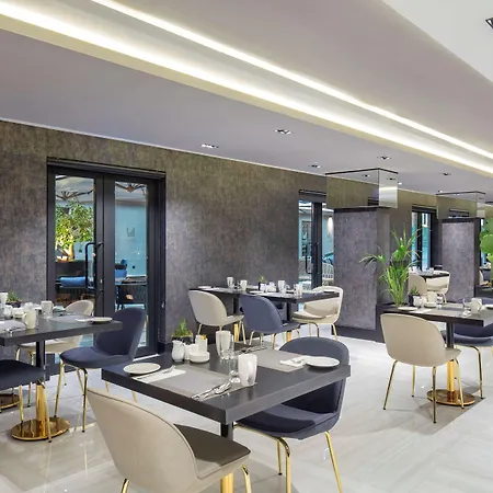 酒店 Radisson Aliaga