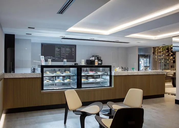 Radisson Aliaga Otel