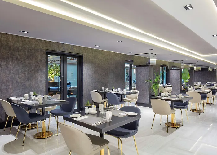 Szálloda Radisson Aliaga