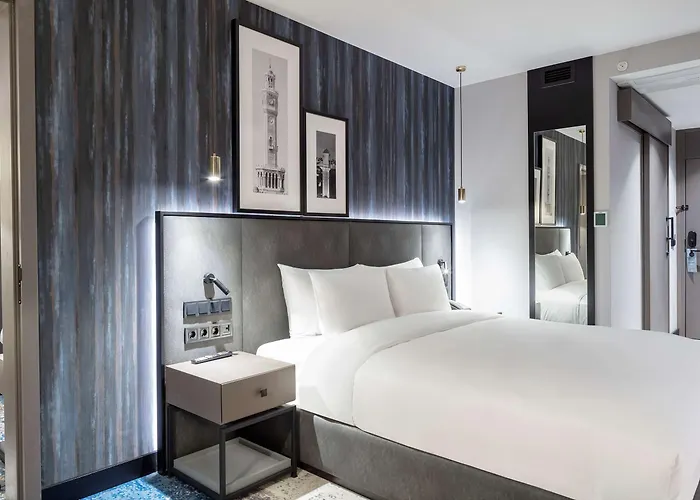 Radisson Aliaga Szálloda