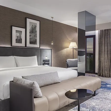فندق Radisson Aliaga