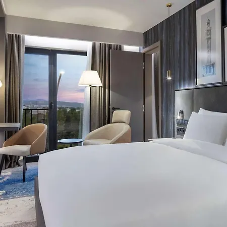 فندق Radisson Aliaga