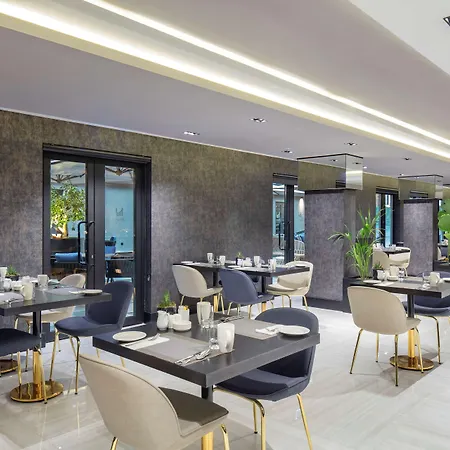 فندق Radisson Aliaga 5*