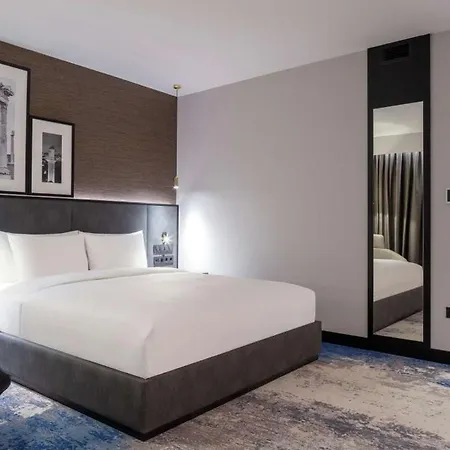 Radisson Aliaga Hotell