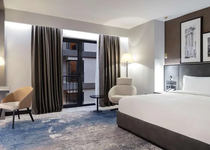 Radisson Aliaga Otel 5*