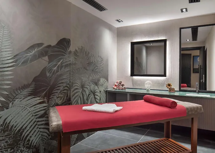 Radisson Aliaga Hotel 5*